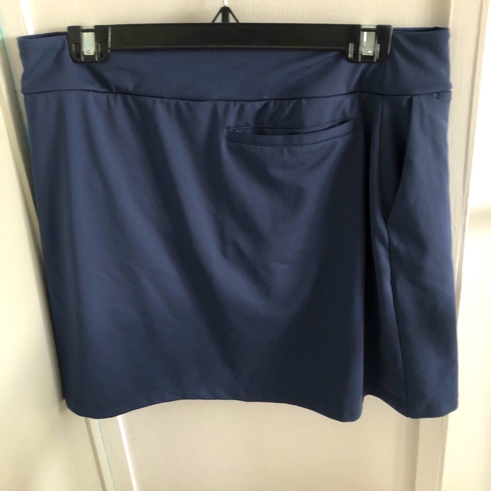 Women’s Large Nike tennis skirt!!